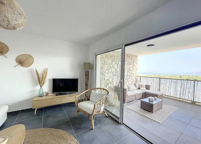 Magnifique T2 Dans Neuve Calvi (Corsica)